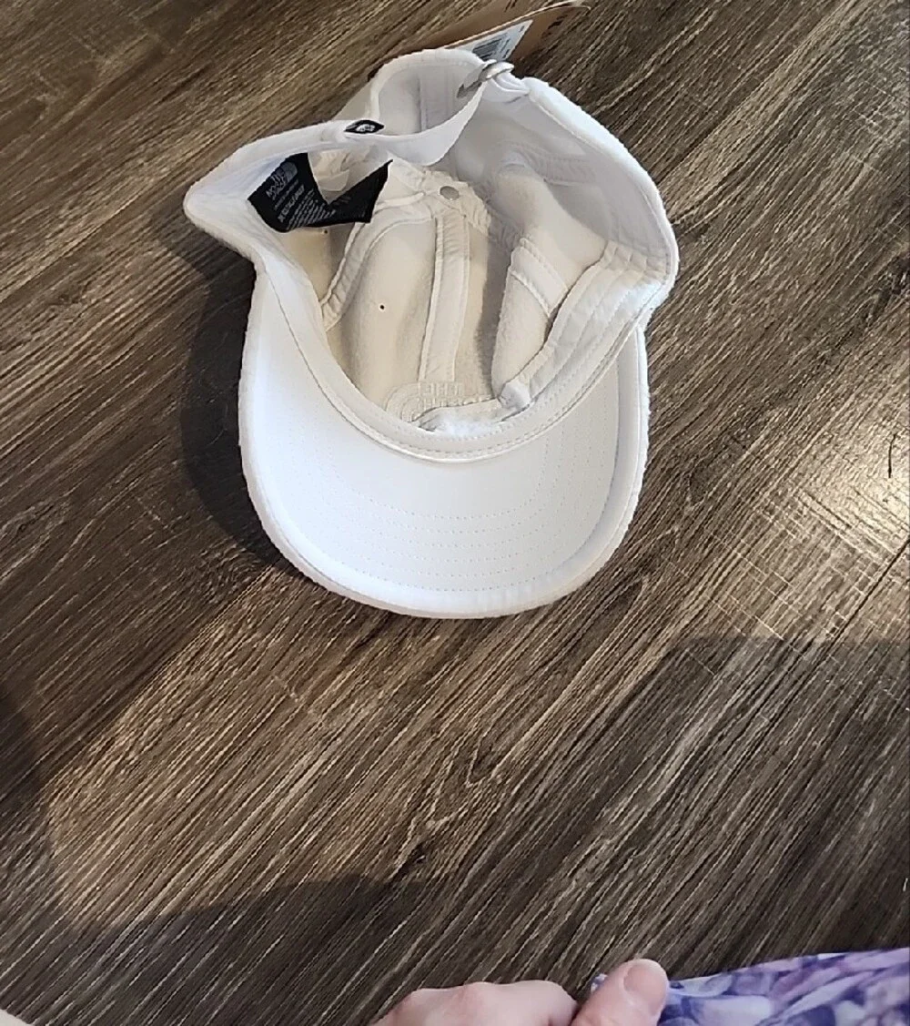 The North Face Denali Men’s White Dune Classic Fit Norm Cap